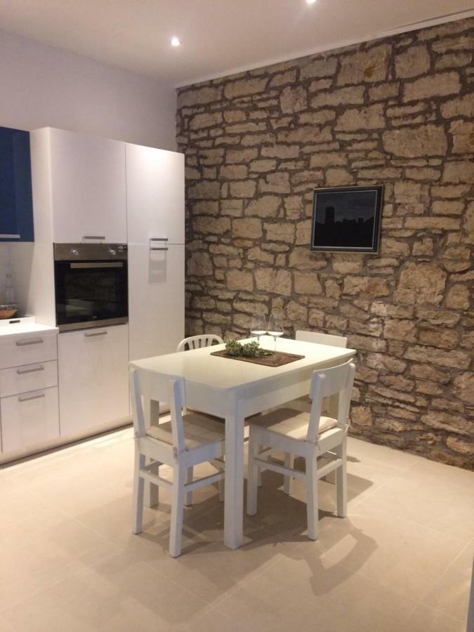 Lory Villa Sveti Lovreč Pazenatički Exteriör bild