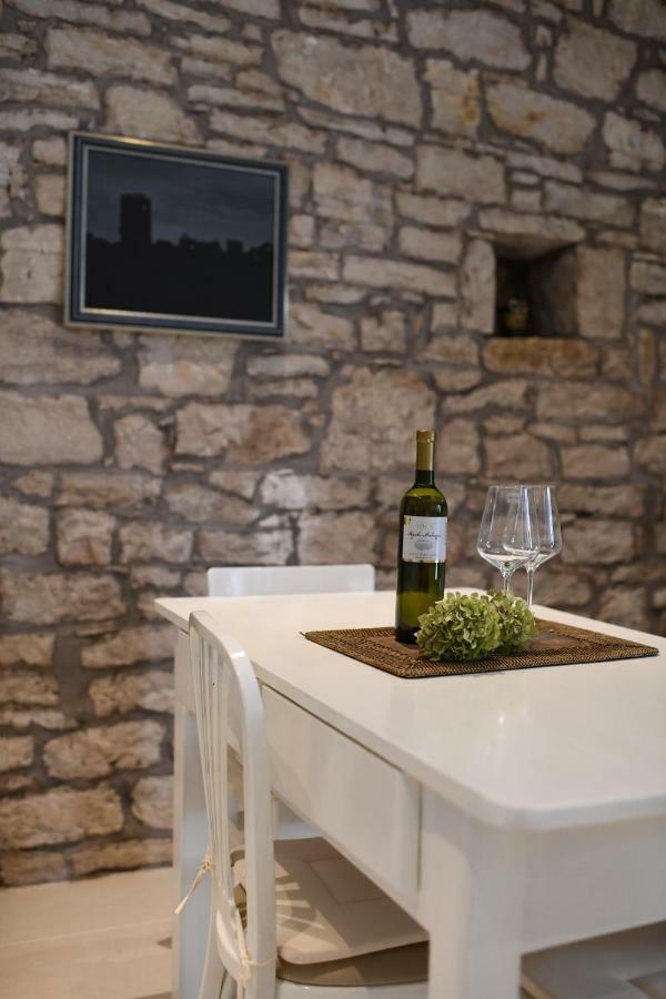 Lory Villa Sveti Lovreč Pazenatički Exteriör bild
